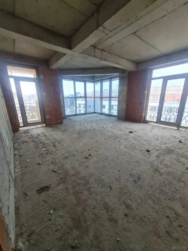 Satılır 3 otaqlı mənzil 113 m²