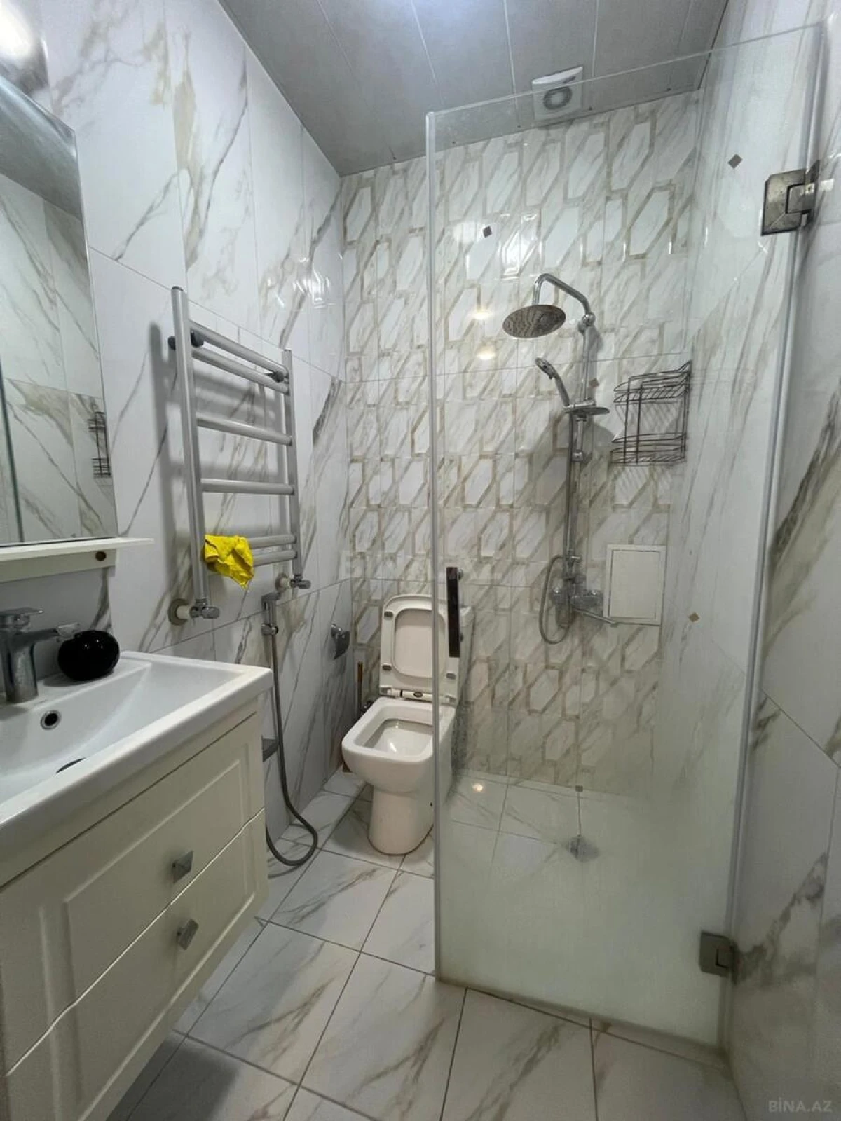 Kirayə verilir 2 otaqlı mənzil 70 m²