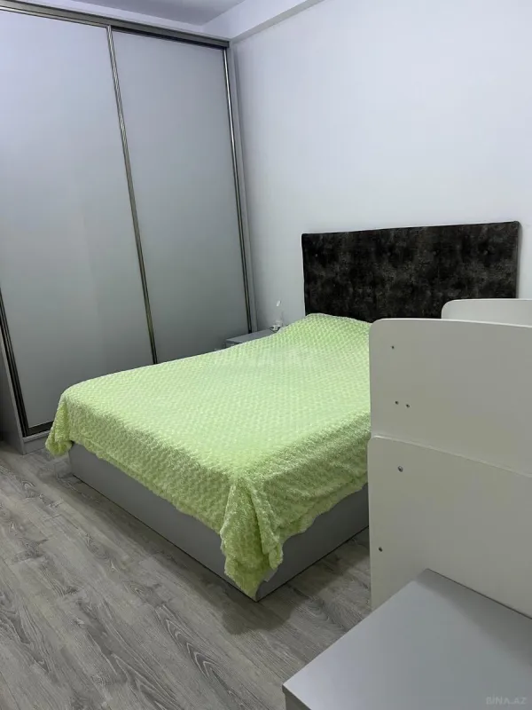 Kirayə verilir 2 otaqlı mənzil 75 m²