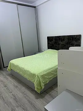 Kirayə verilir 2 otaqlı mənzil 75 m²