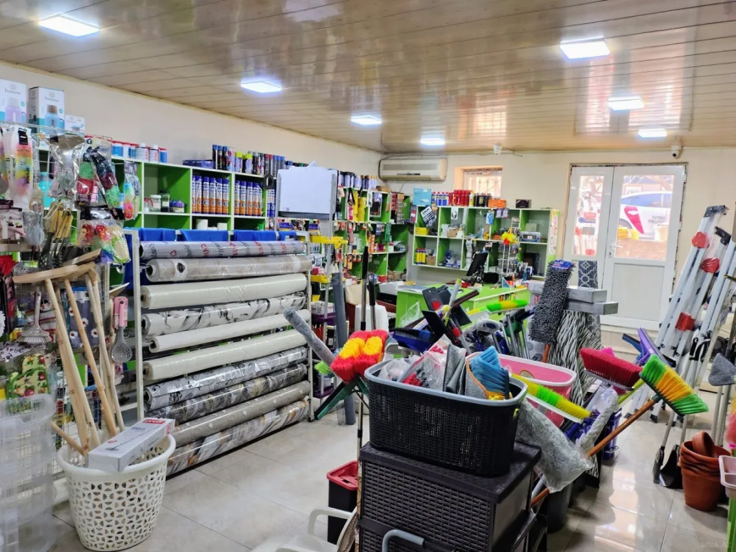 Kirayə verilir obyekt 200 m²