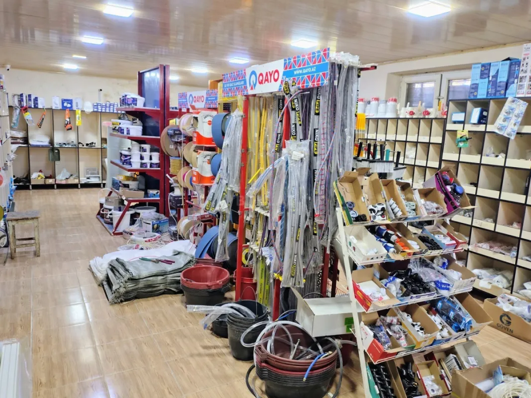 Kirayə verilir obyekt 200 m²