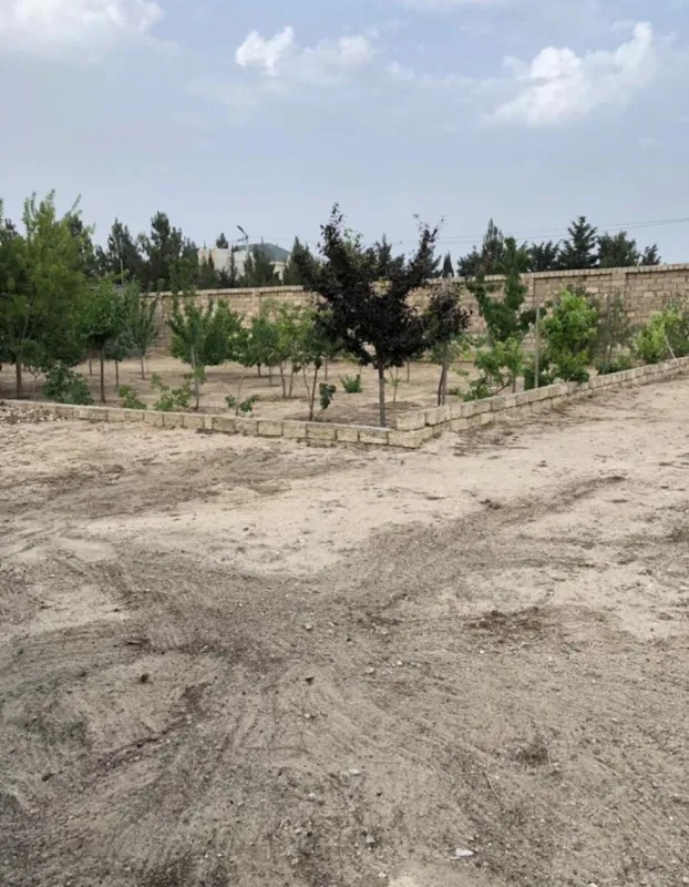 Satılır torpaq sahəsi 12 m²