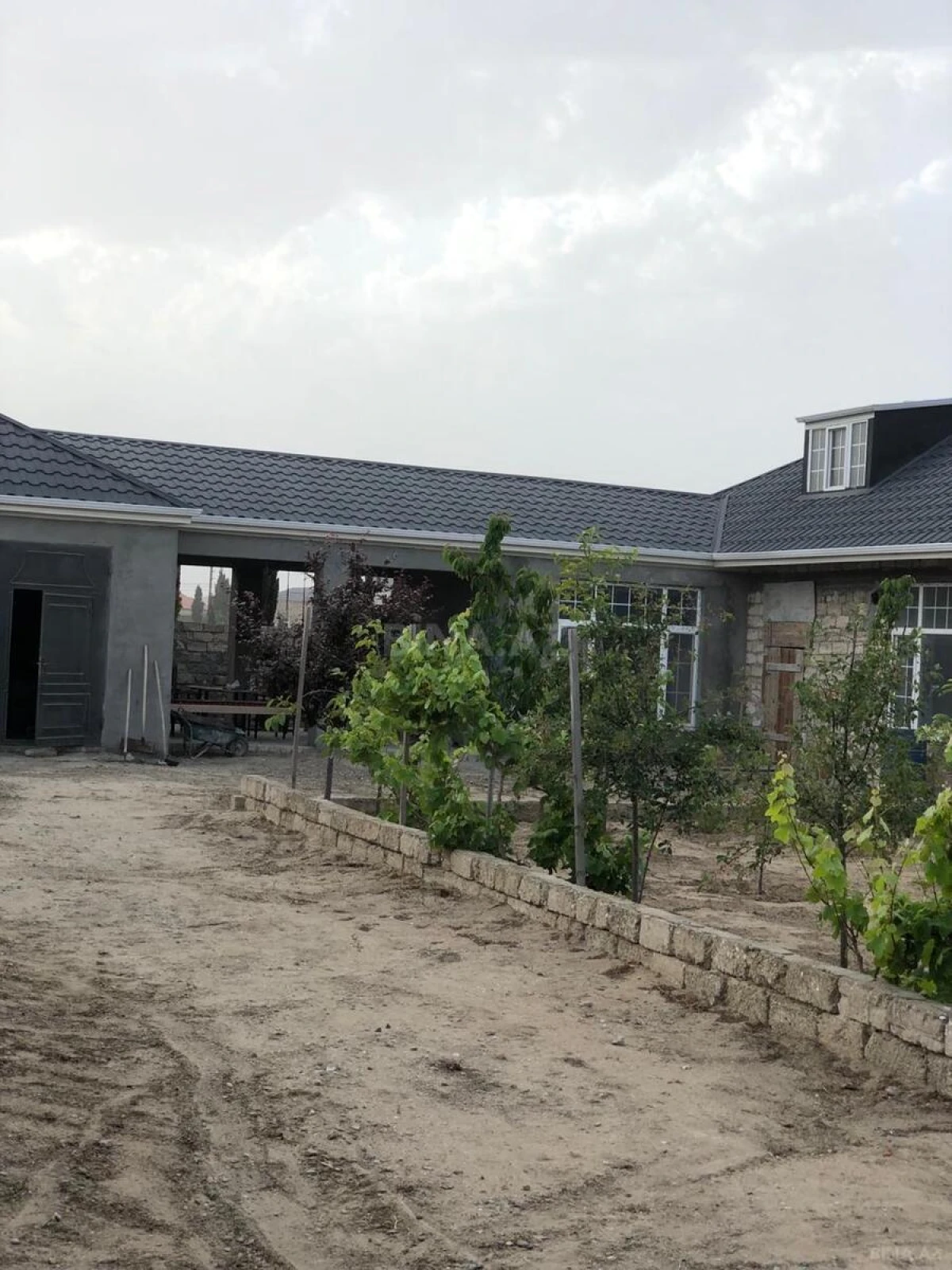 Satılır torpaq sahəsi 12 m²