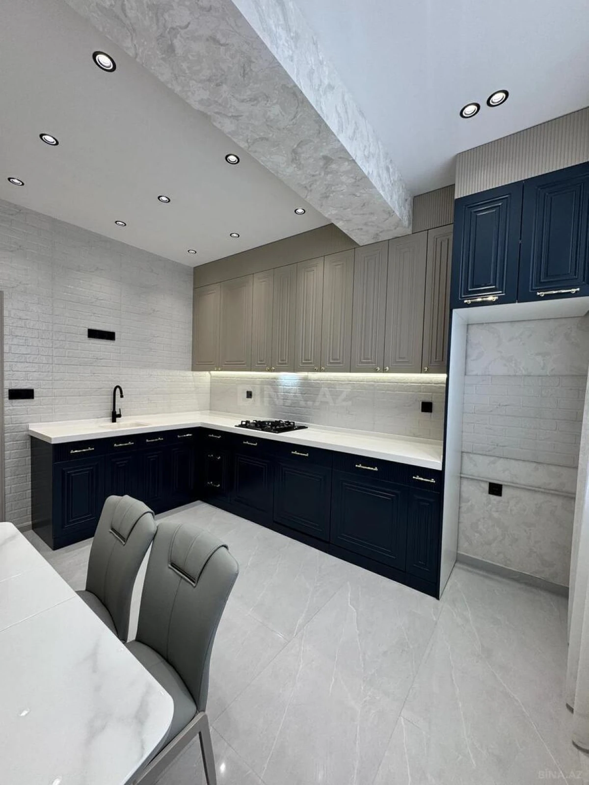 Satılır 2 otaqlı mənzil 80 m²