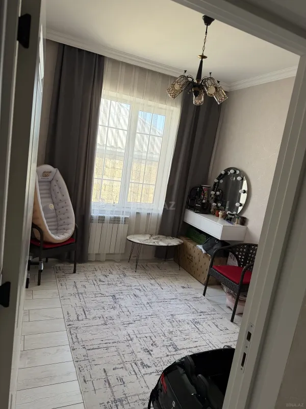 Satılır 3 otaqlı həyət evi 200 m²