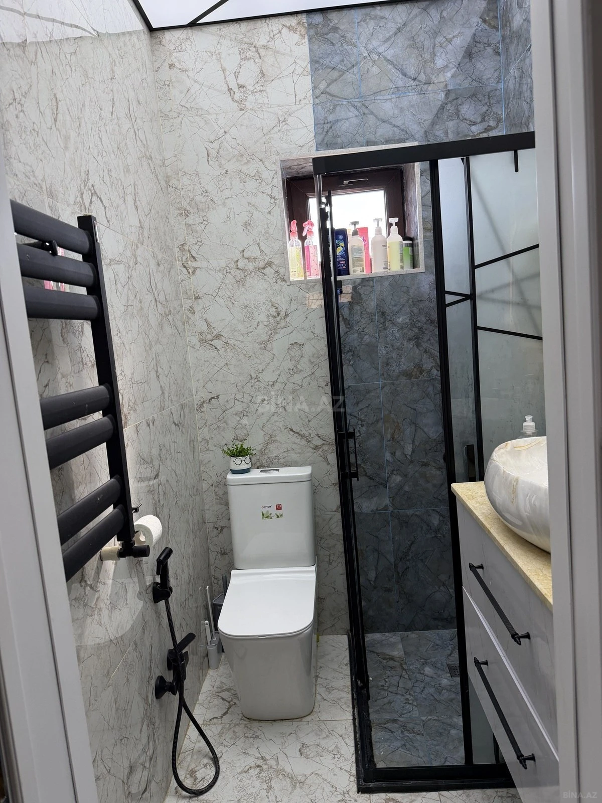 Satılır 3 otaqlı həyət evi 200 m²
