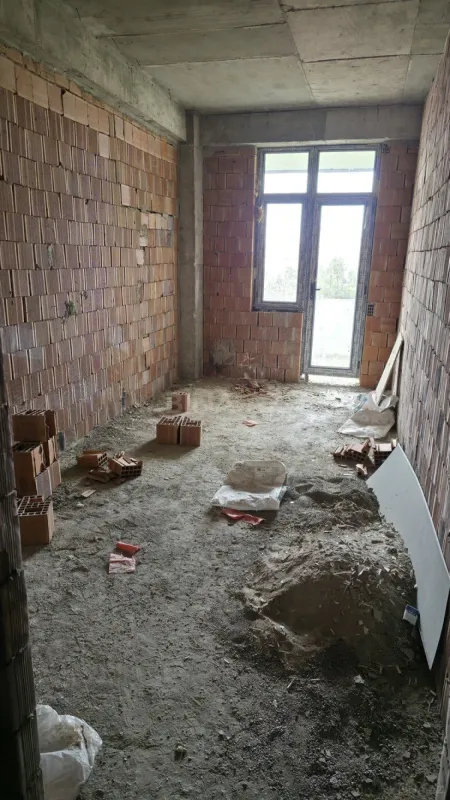 Satılır 2 otaqlı mənzil 72 m²