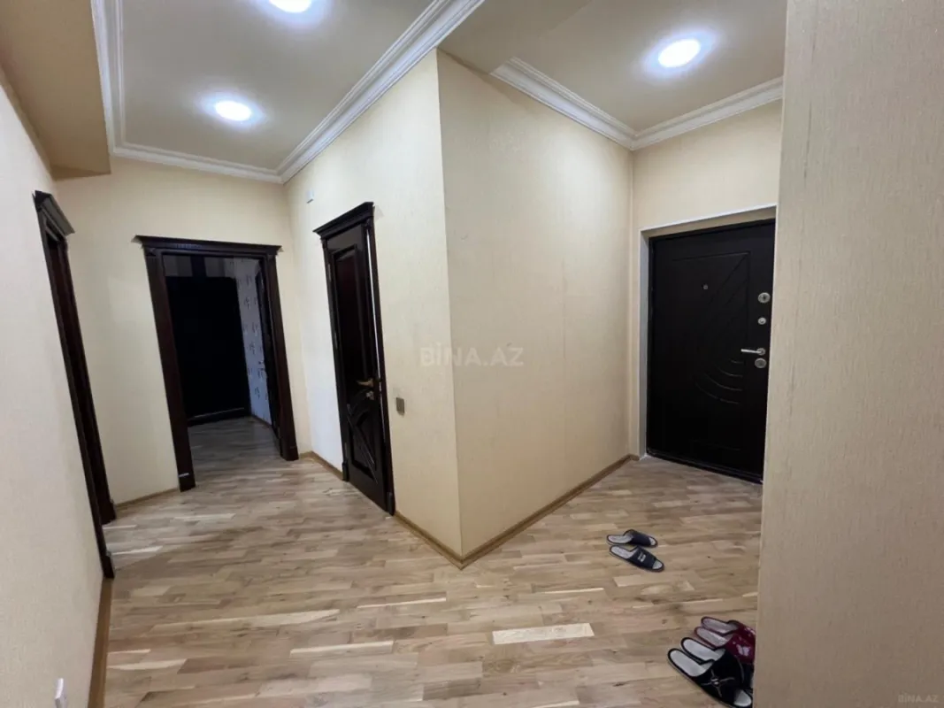 Satılır 2 otaqlı mənzil 88 m²