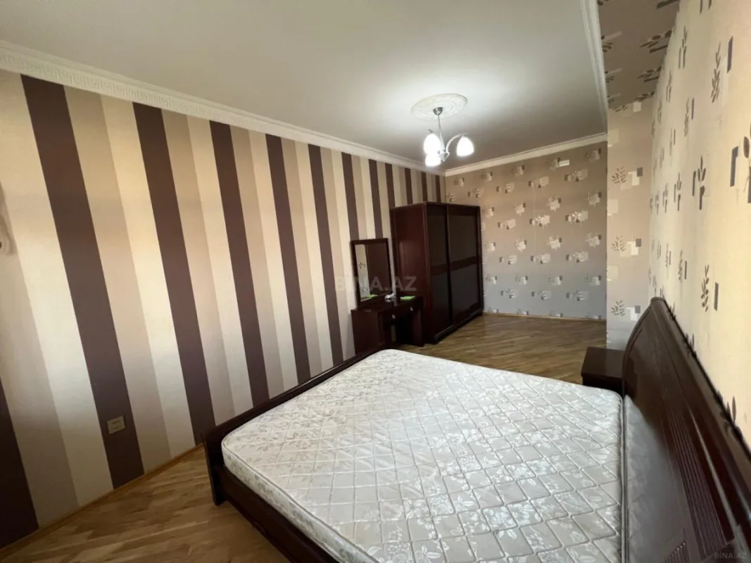 Satılır 2 otaqlı mənzil 88 m²
