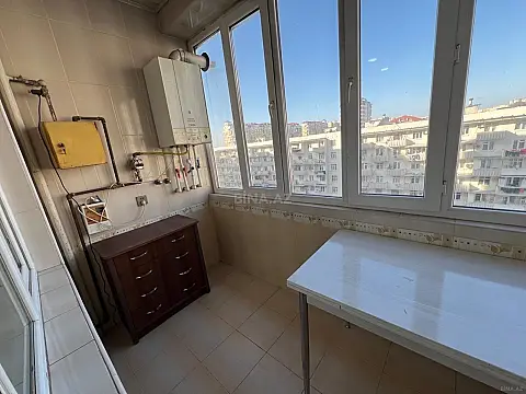 Satılır 2 otaqlı mənzil 88 m²