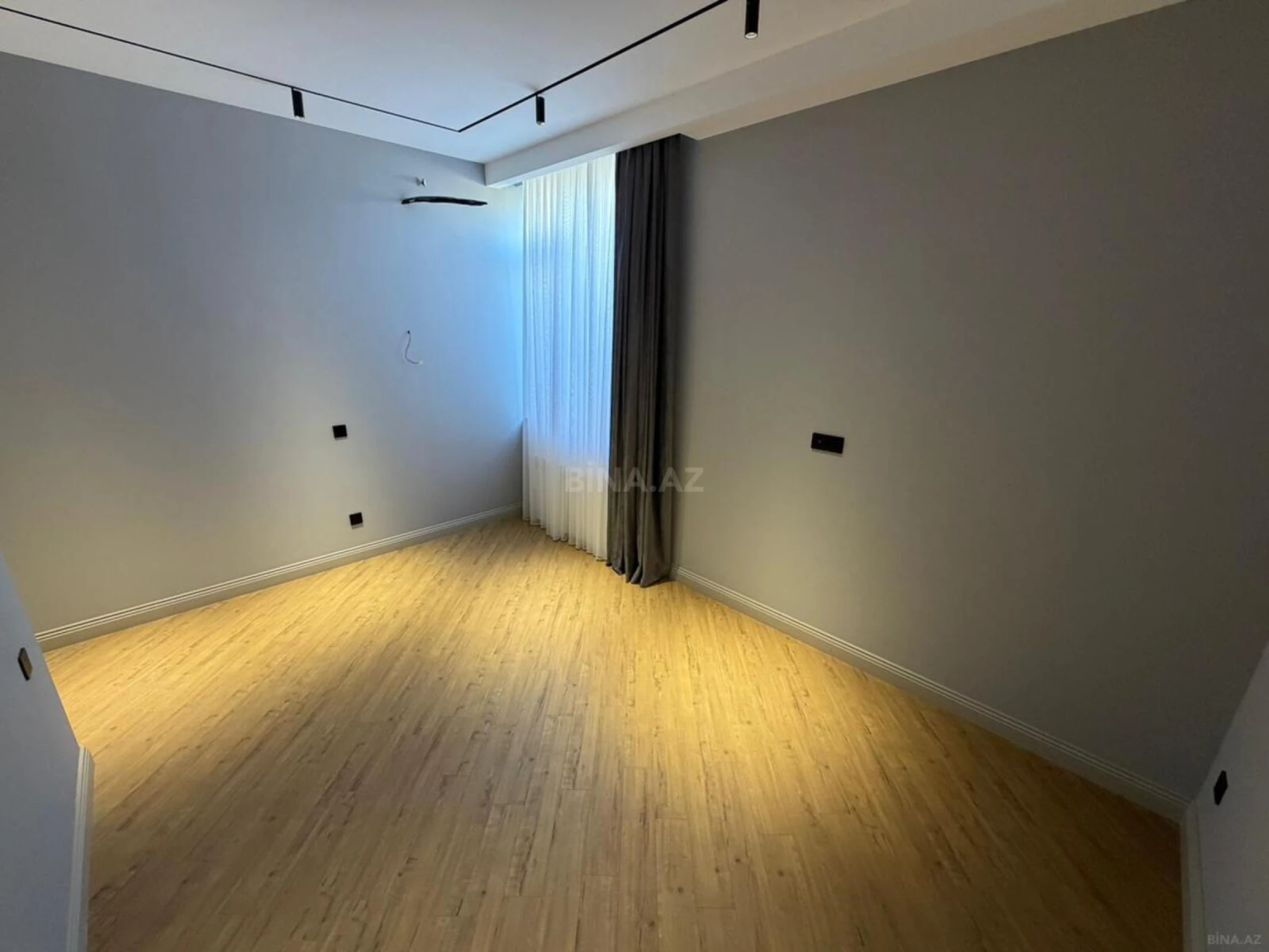 Satılır 4 otaqlı həyət evi 178 m²