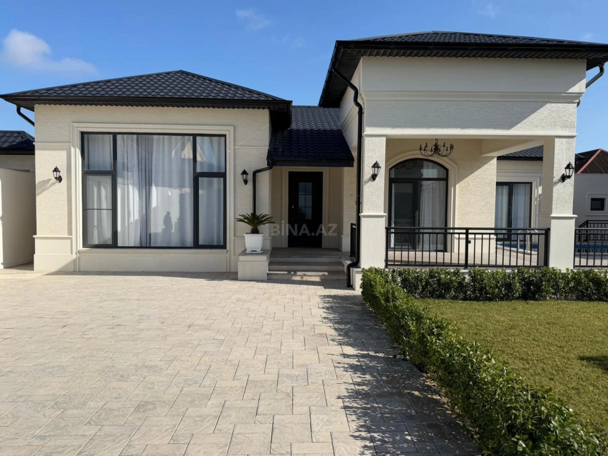 Satılır 4 otaqlı həyət evi 178 m²