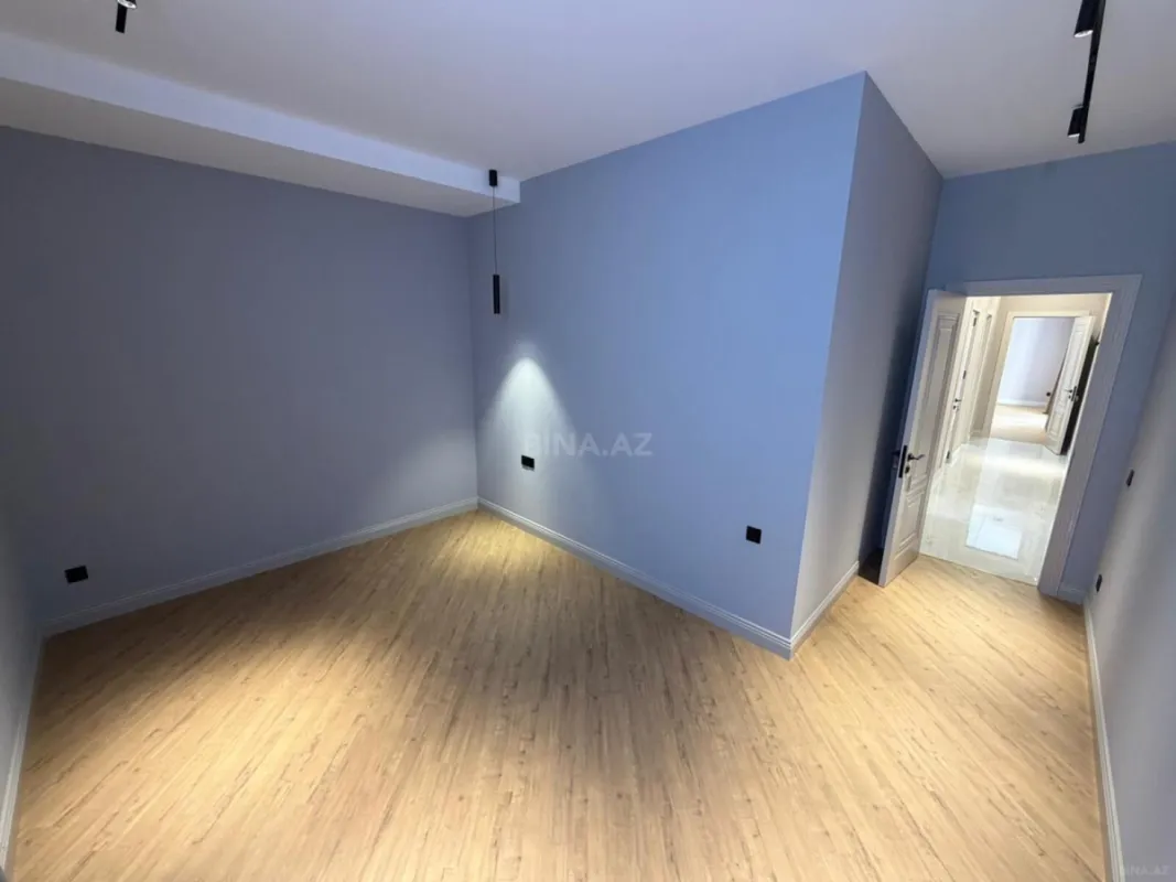 Satılır 4 otaqlı həyət evi 178 m²