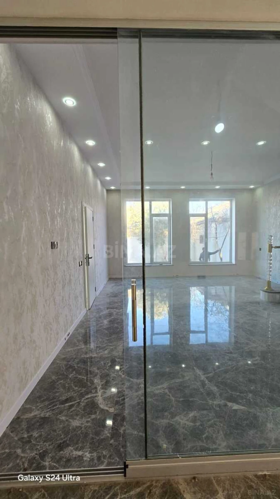 Satılır 5 otaqlı həyət evi 147 m²