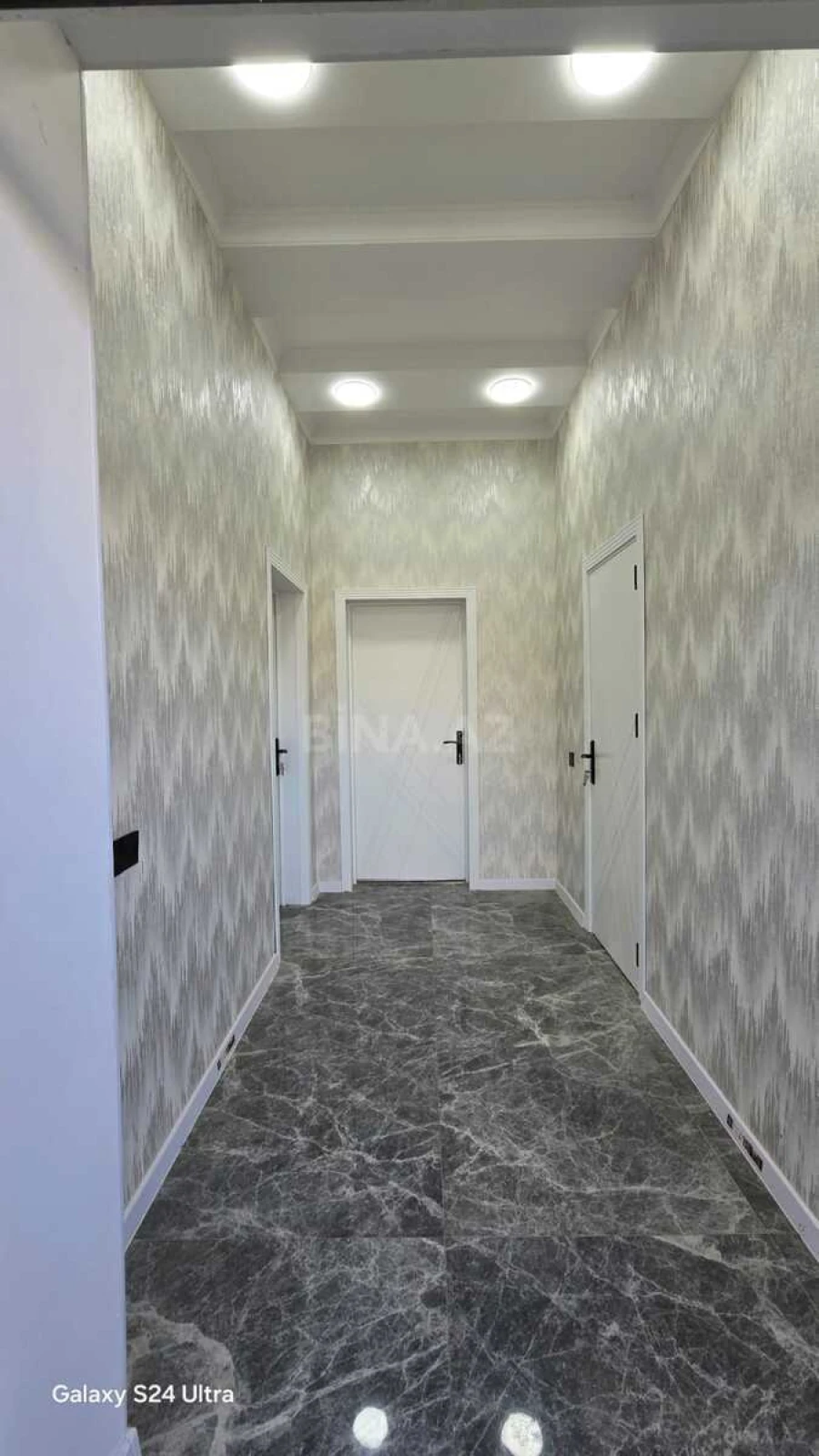 Satılır 5 otaqlı həyət evi 147 m²