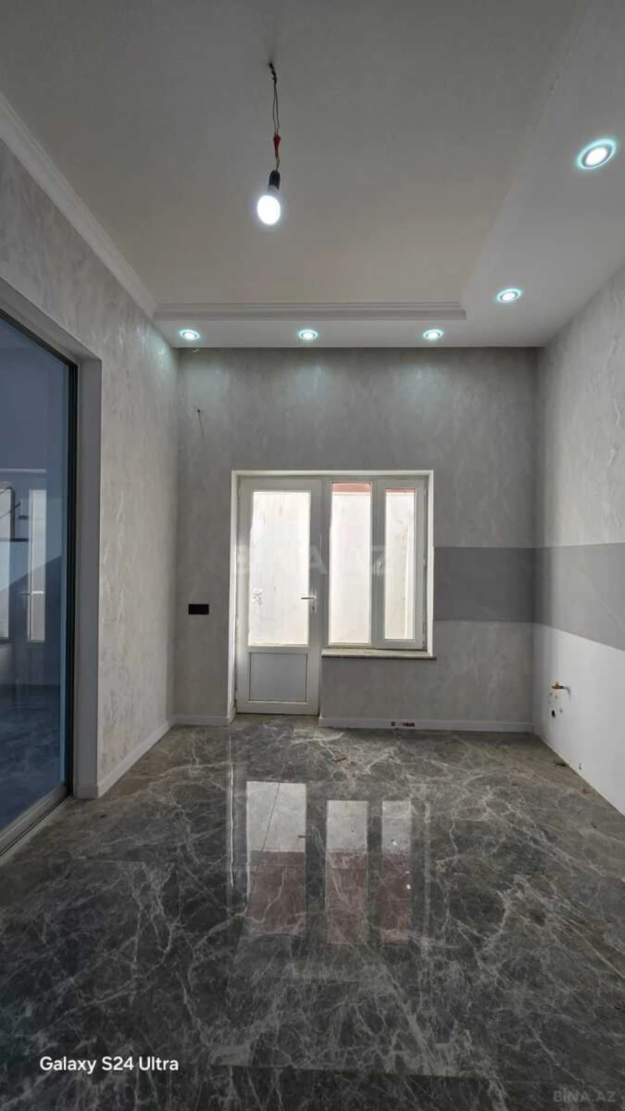 Satılır 5 otaqlı həyət evi 147 m²