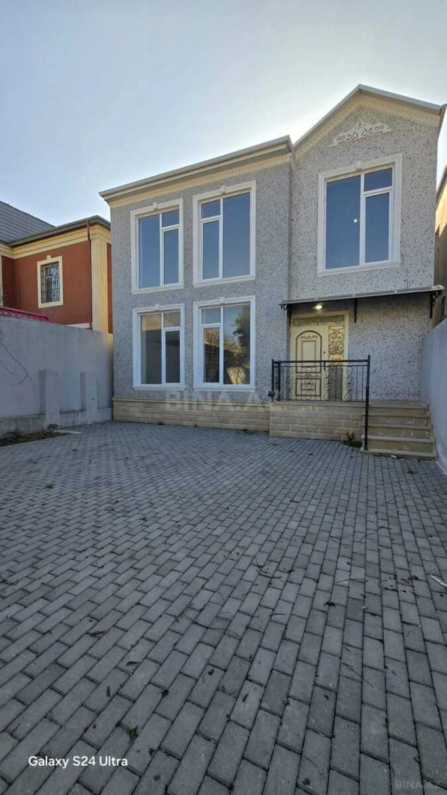 Satılır 5 otaqlı həyət evi 147 m²