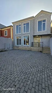 Satılır 5 otaqlı həyət evi 147 m²