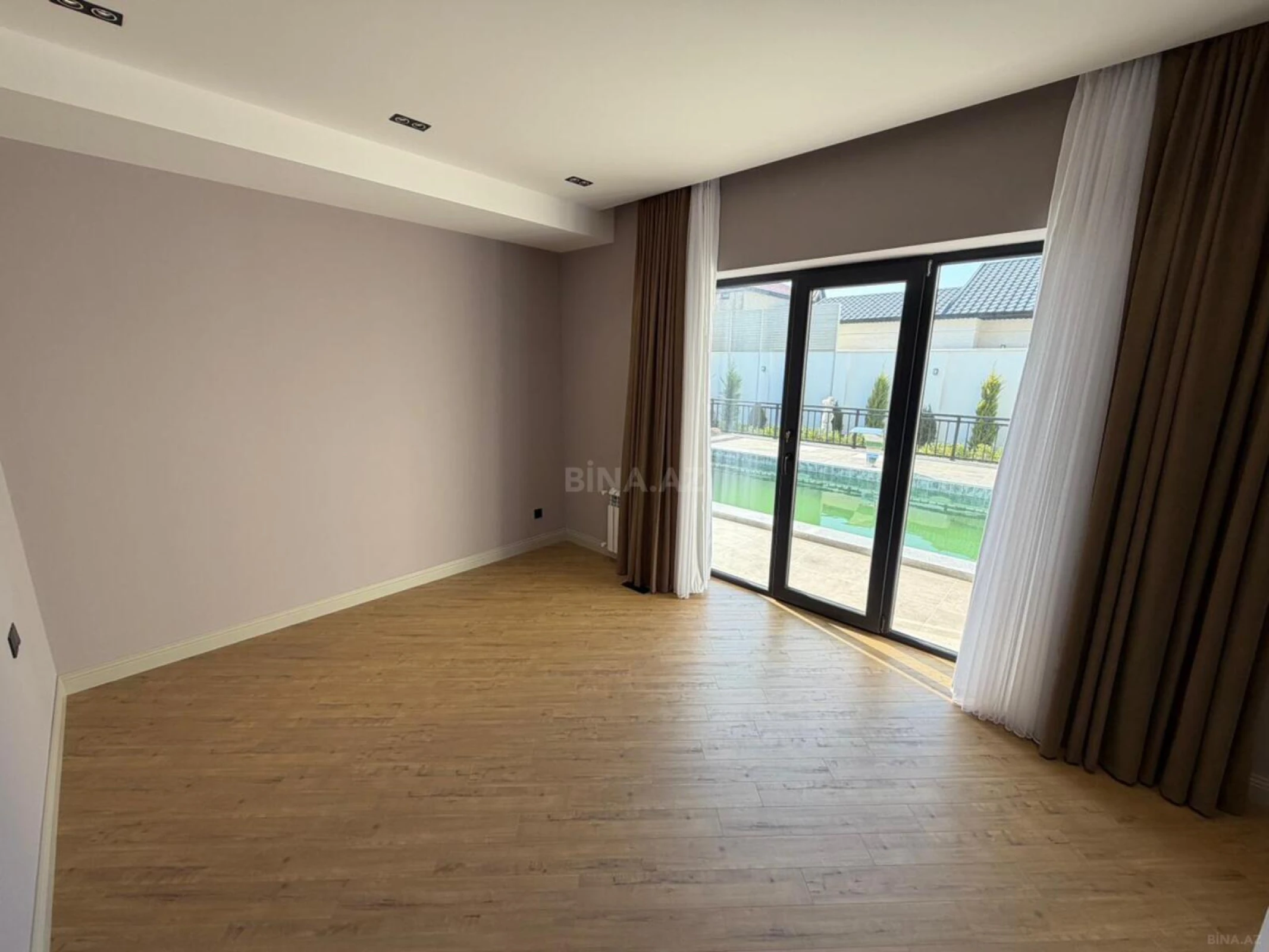 Satılır 4 otaqlı həyət evi 190 m²