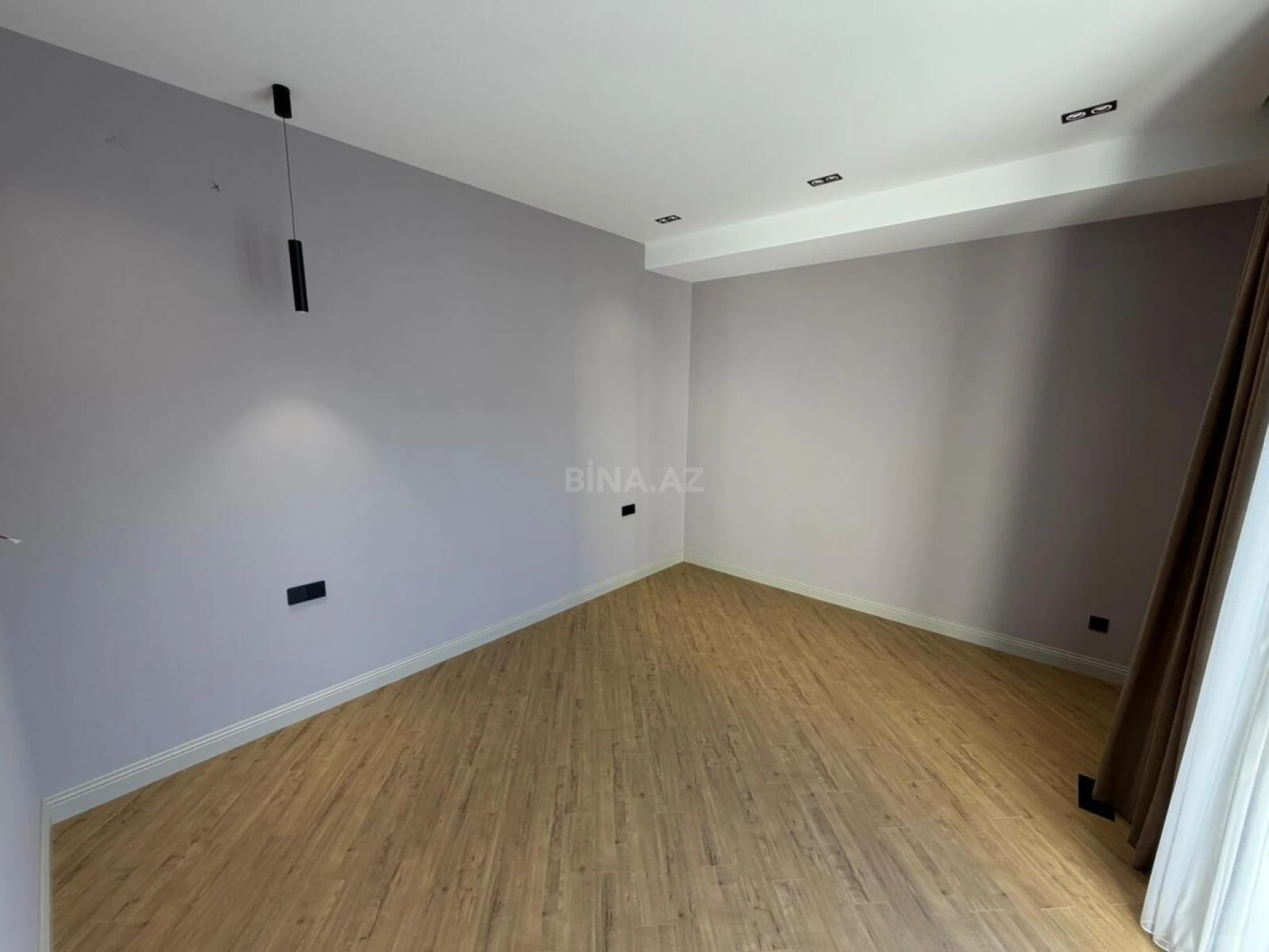 Satılır 4 otaqlı həyət evi 190 m²