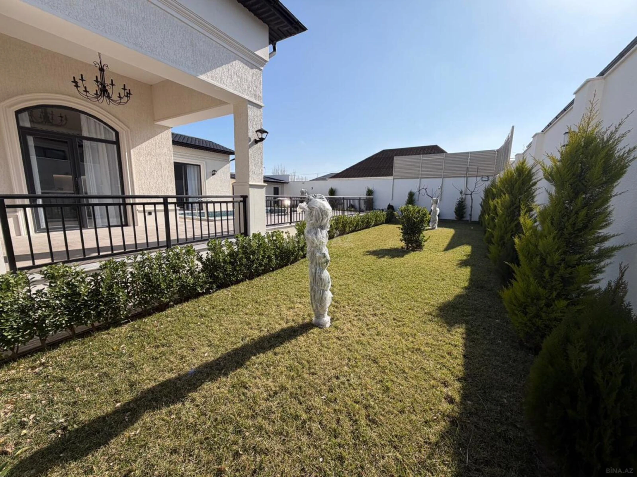 Satılır 4 otaqlı həyət evi 190 m²