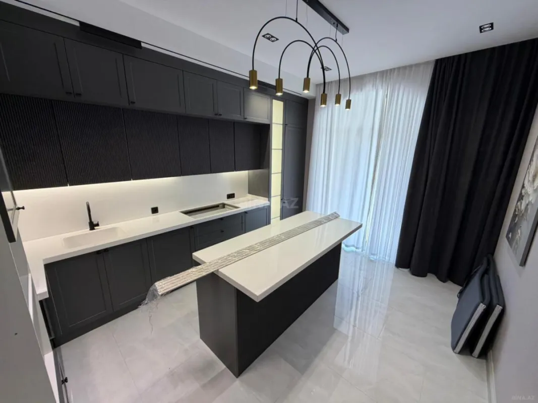 Satılır 4 otaqlı həyət evi 190 m²