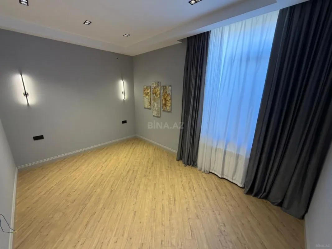 Satılır 4 otaqlı həyət evi 190 m²