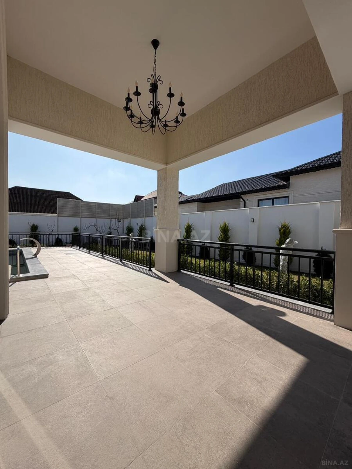 Satılır 4 otaqlı həyət evi 190 m²