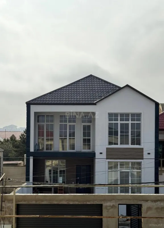 Satılır 6 otaqlı həyət evi 230 m²