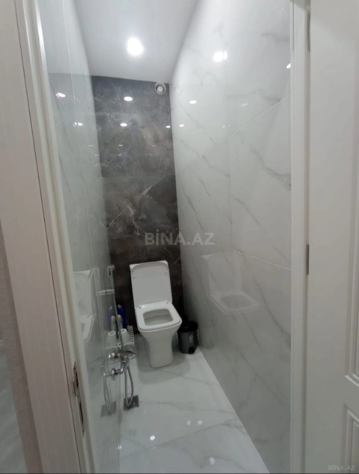Kirayə verilir 2 otaqlı mənzil 75 m²
