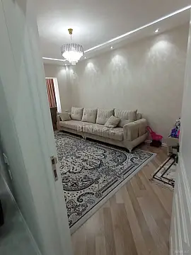 Kirayə verilir 2 otaqlı mənzil 75 m²