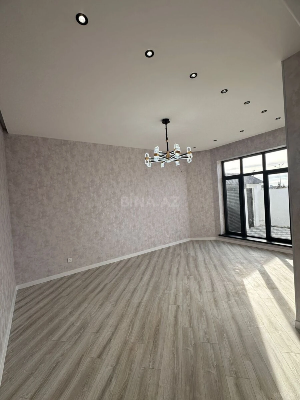 Satılır 4 otaqlı həyət evi 138 m²
