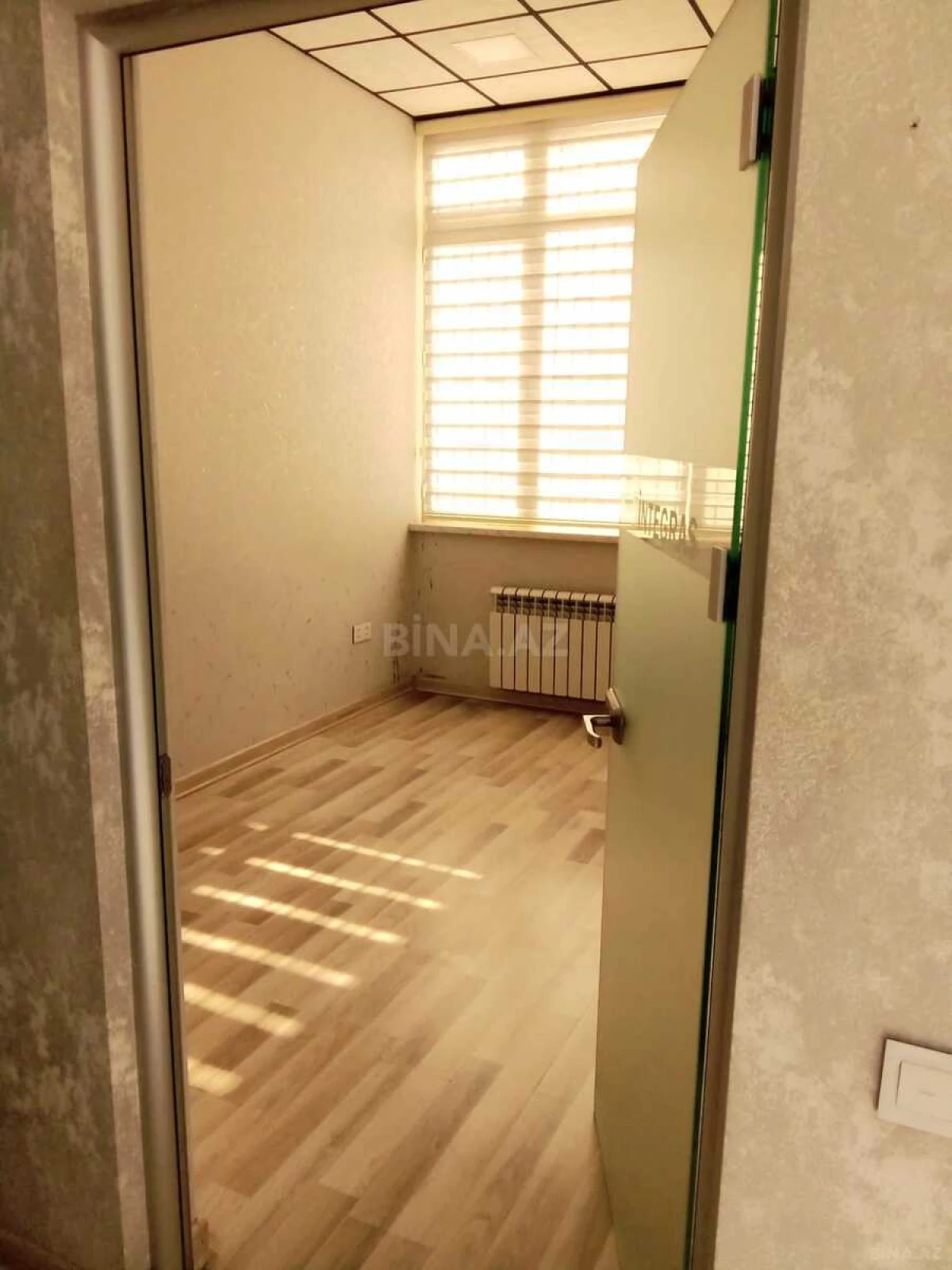 Kirayə verilir 4 otaqlı ofis 110 m²