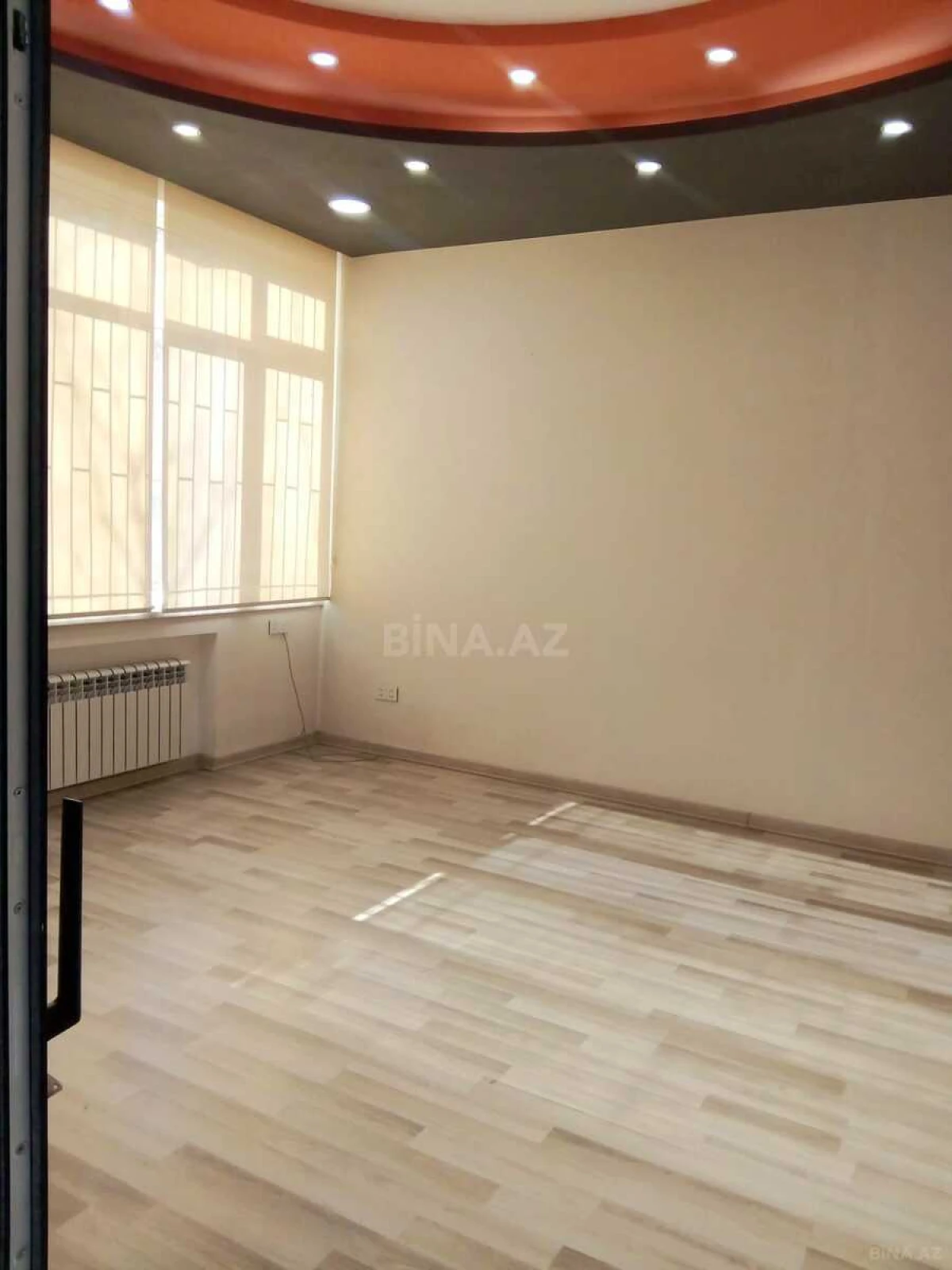 Kirayə verilir 4 otaqlı ofis 110 m²