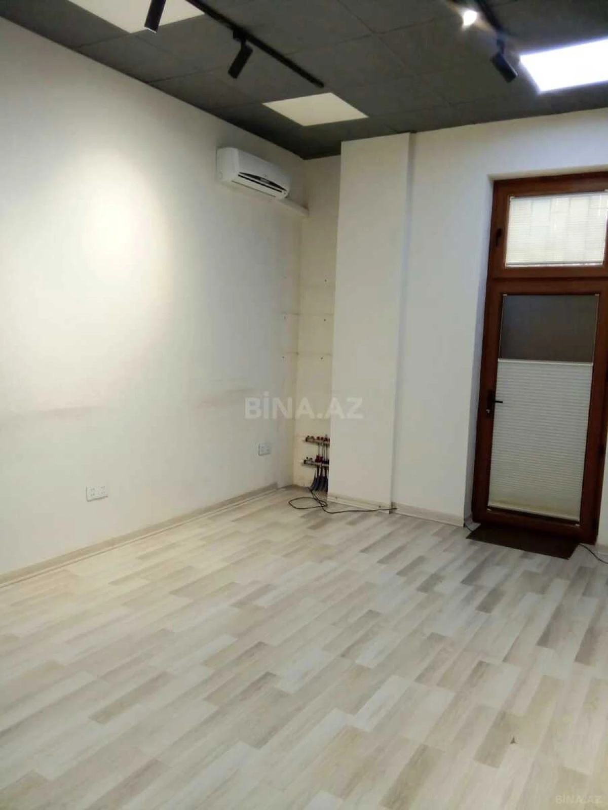 Kirayə verilir 4 otaqlı ofis 110 m²