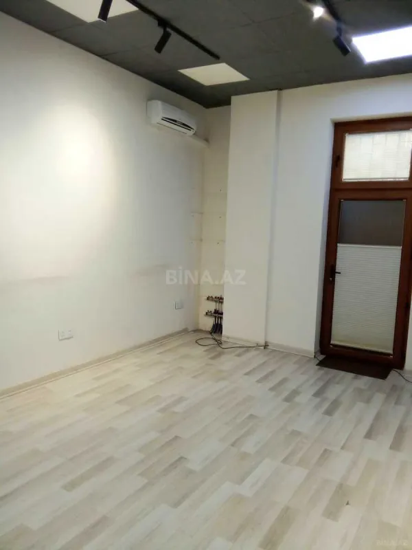 Kirayə verilir 4 otaqlı ofis 110 m²