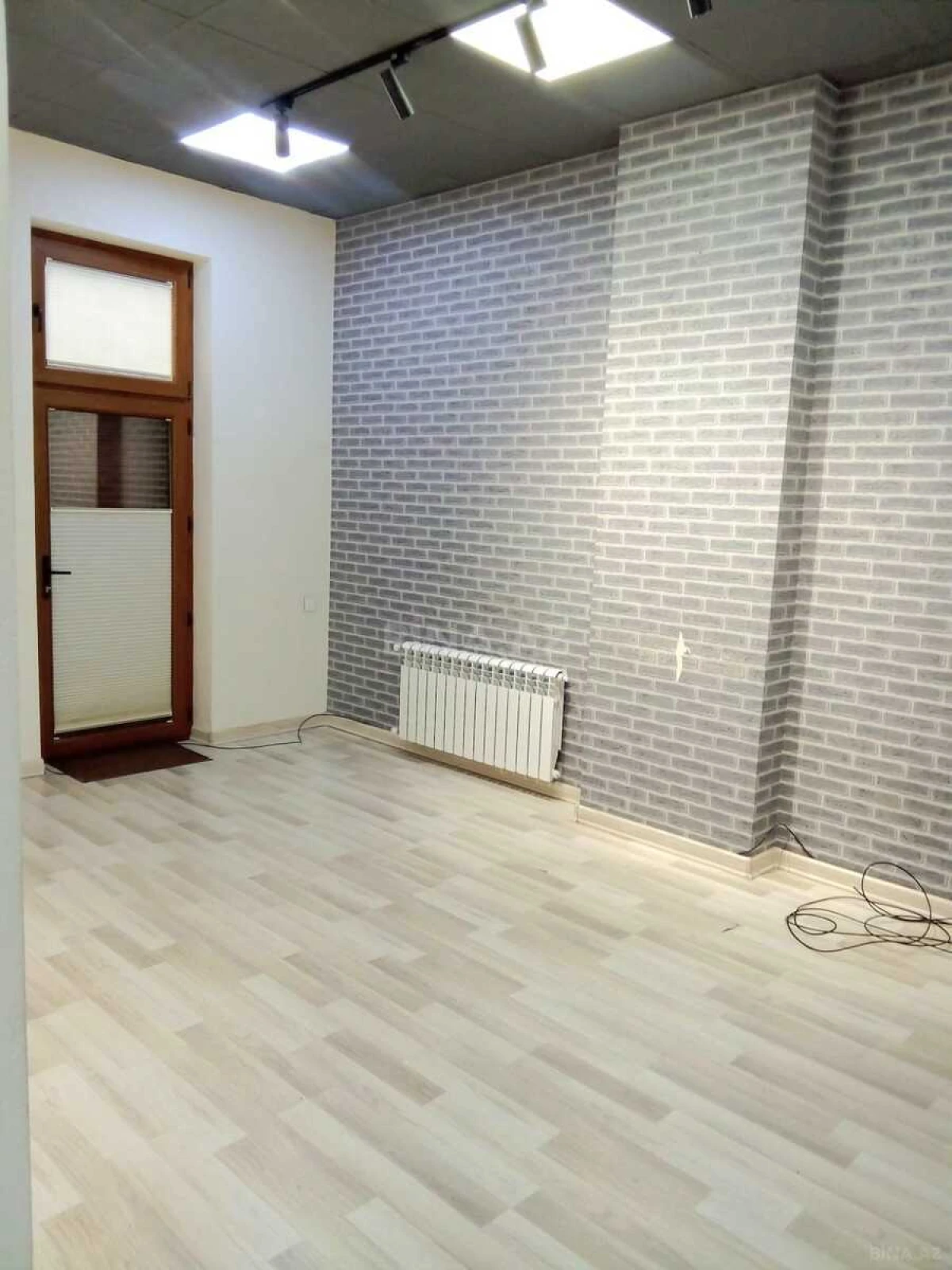 Kirayə verilir 4 otaqlı ofis 110 m²