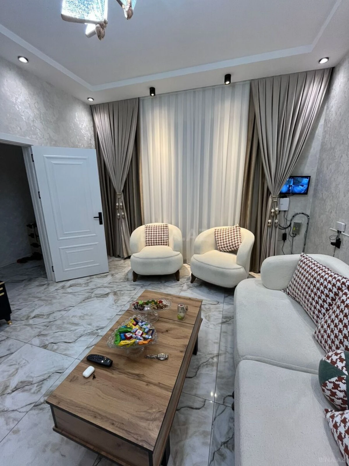 Satılır 4 otaqlı həyət evi 75 m²