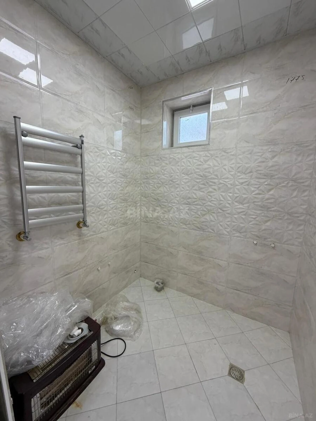 Satılır 4 otaqlı həyət evi 170.5 m²