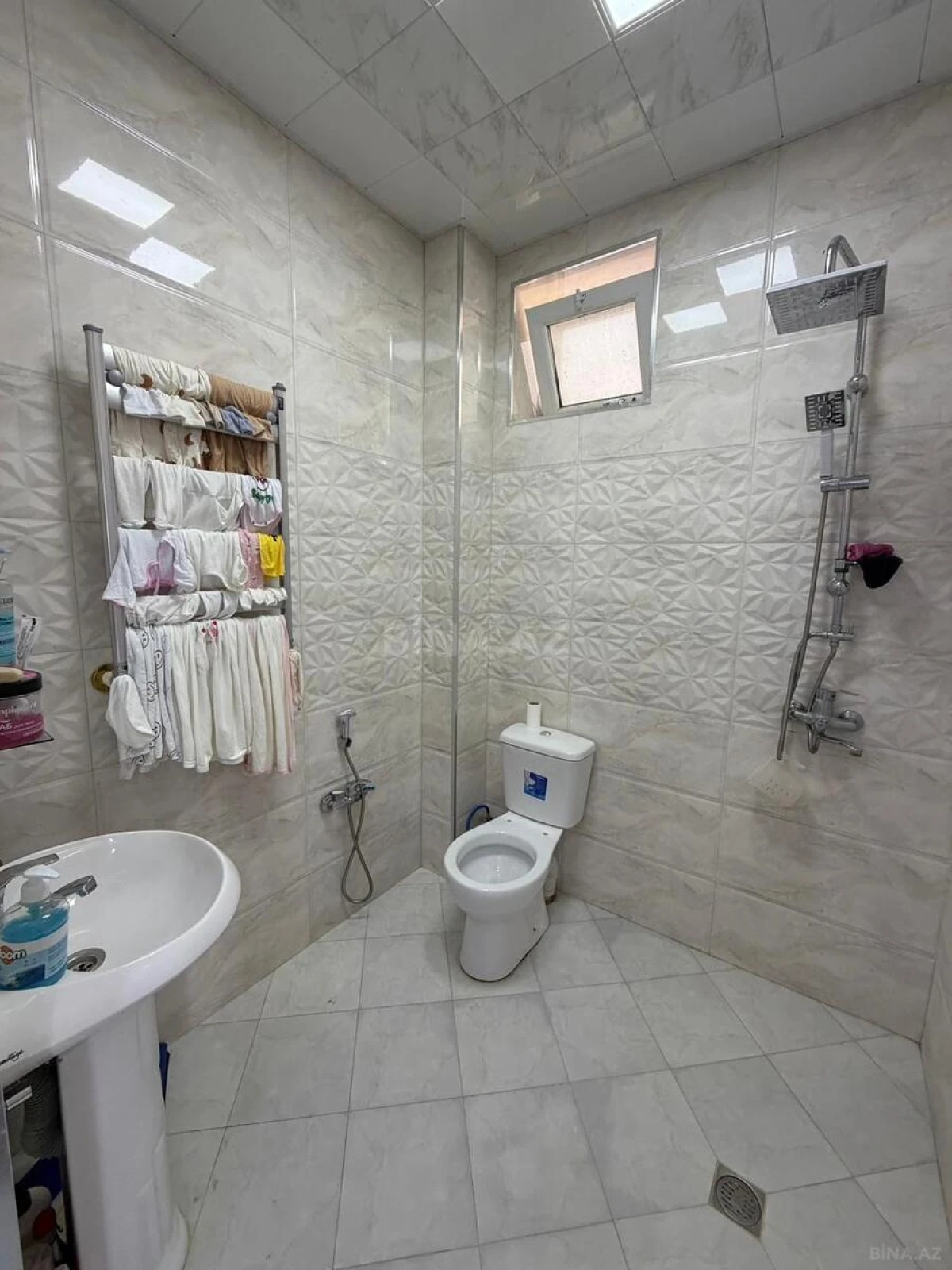 Satılır 4 otaqlı həyət evi 170.5 m²