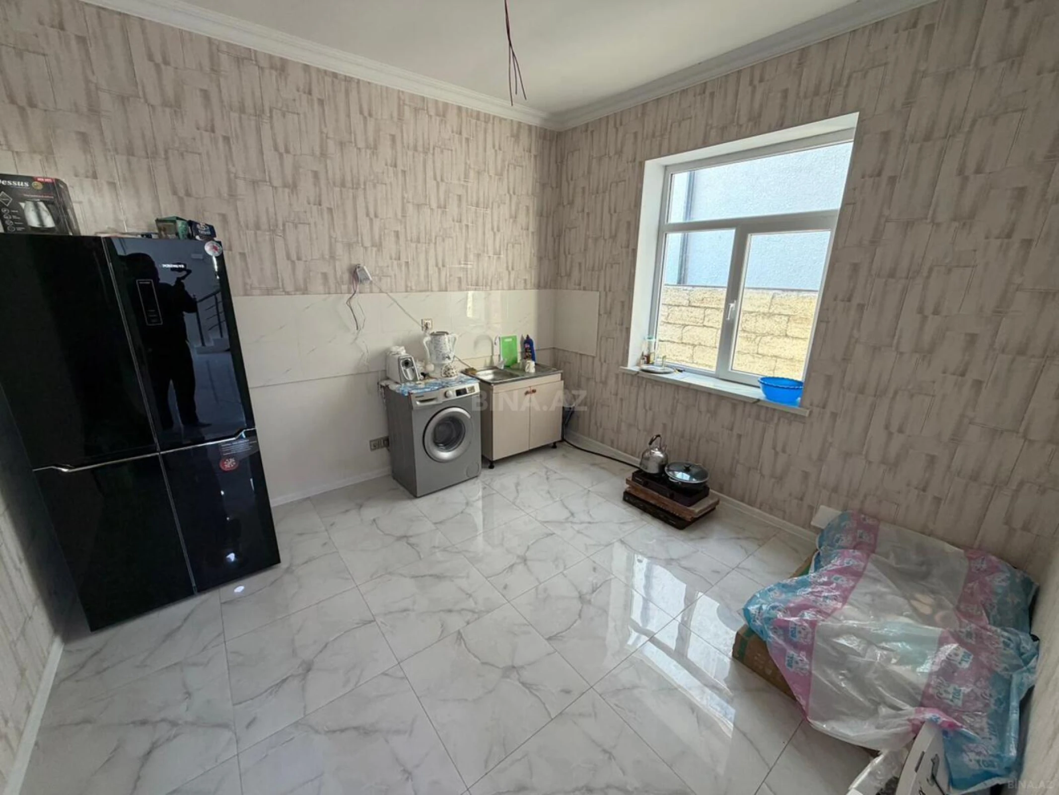 Satılır 4 otaqlı həyət evi 170.5 m²