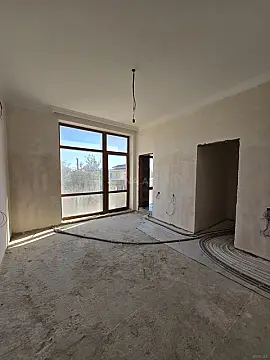 Satılır 6 otaqlı həyət evi 300 m²