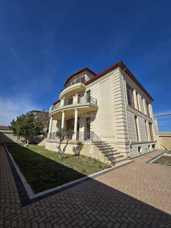Satılır 6 otaqlı həyət evi 300 m²