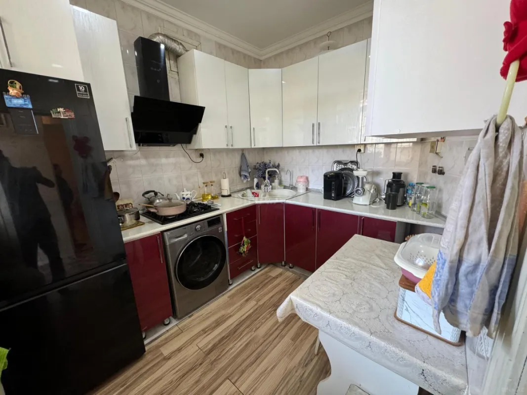 Satılır 4 otaqlı həyət evi 191 m²