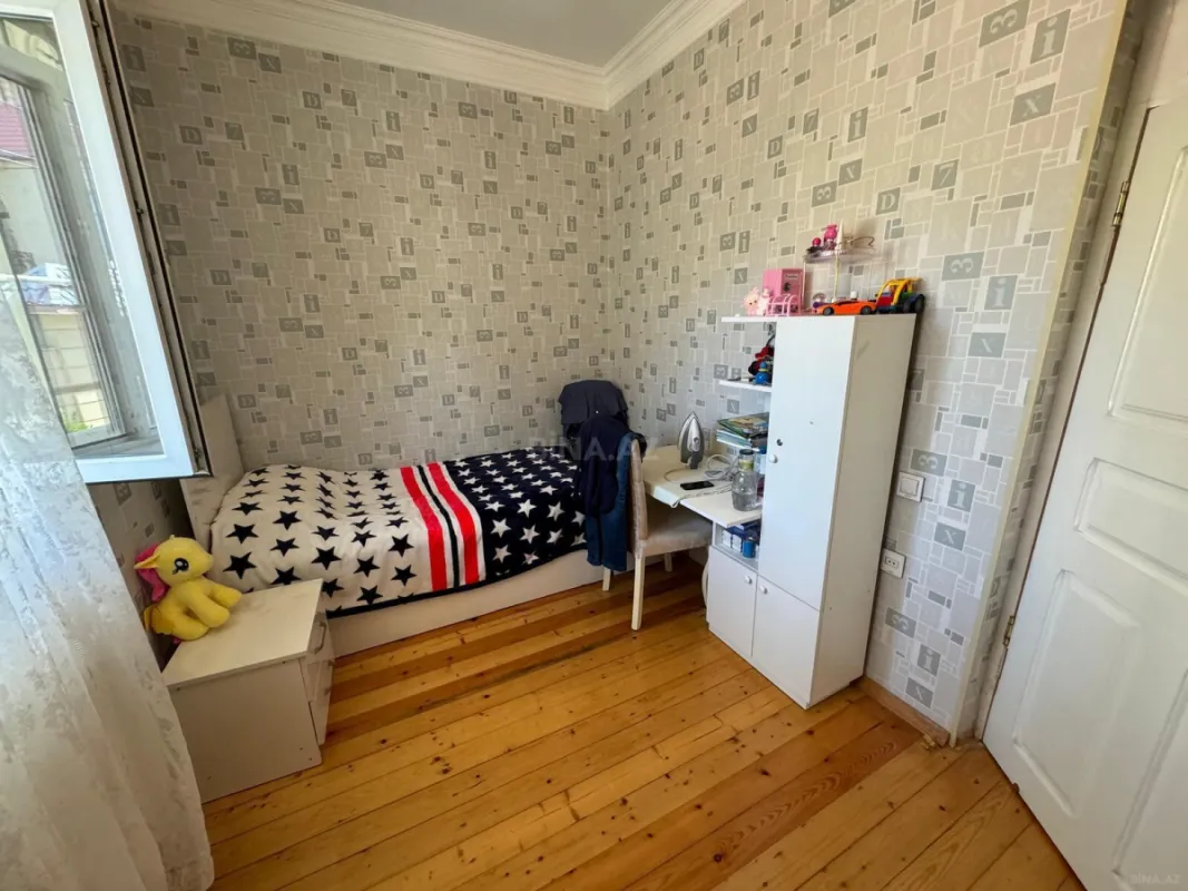 Satılır 4 otaqlı həyət evi 191 m²