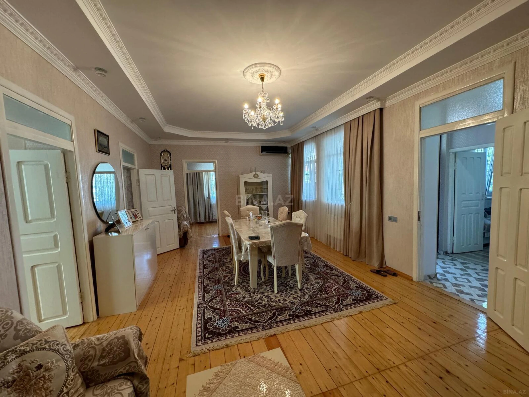 Satılır 4 otaqlı həyət evi 191 m²