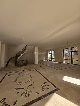 Satılır 6 otaqlı həyət evi 300 m²