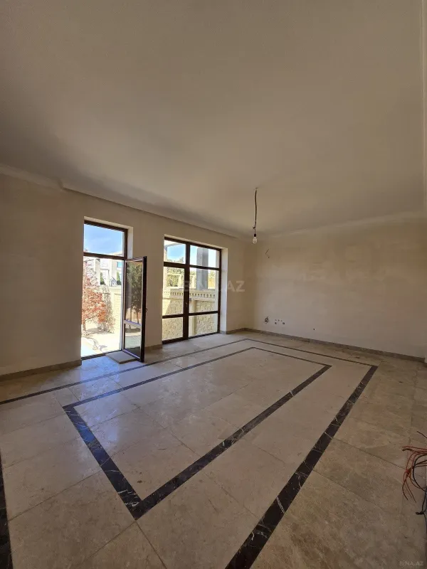 Satılır 6 otaqlı həyət evi 300 m²
