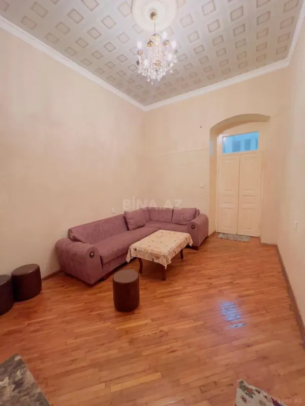 Kirayə verilir 2 otaqlı mənzil 60 m²